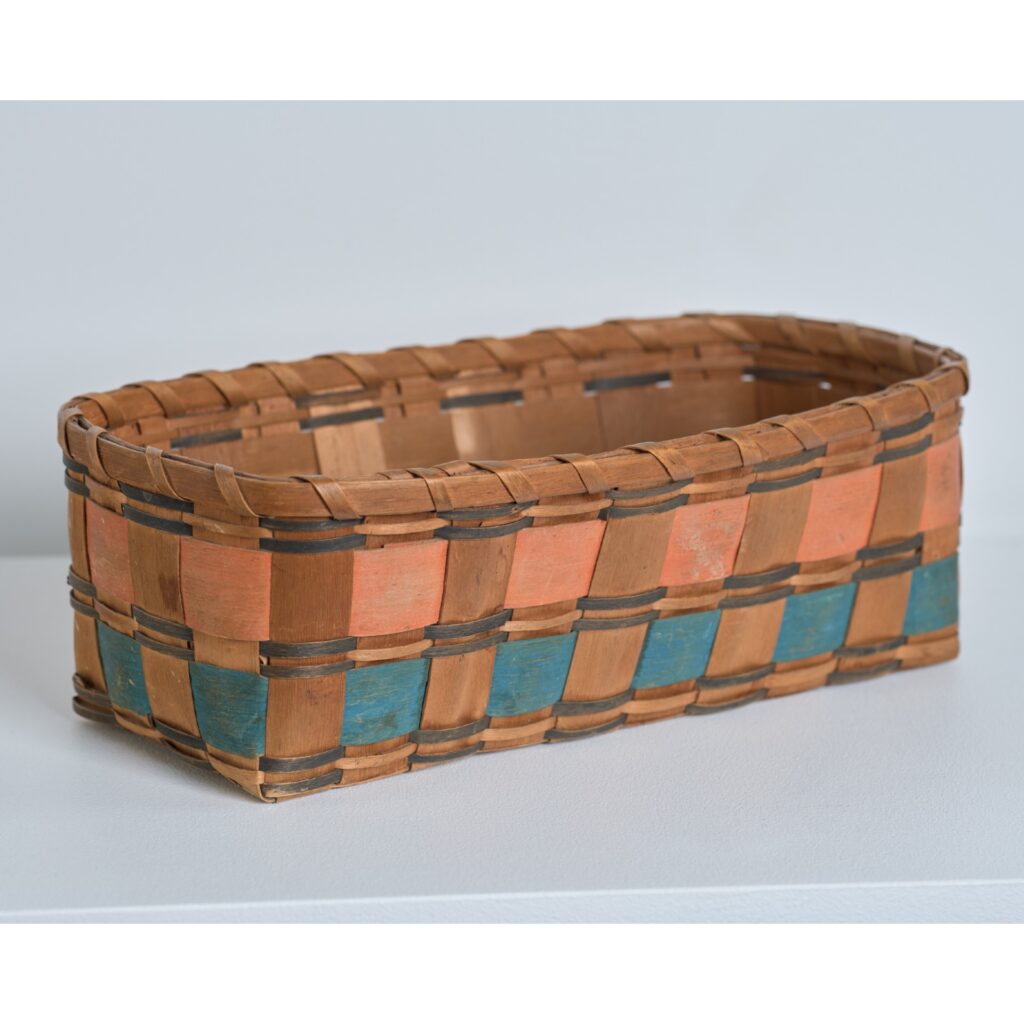 antique Woodlands open basket