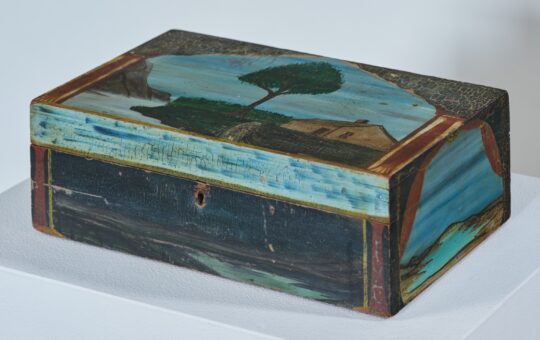 antique coastal scenes box